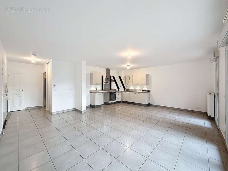 Appartement à VALLEIRY