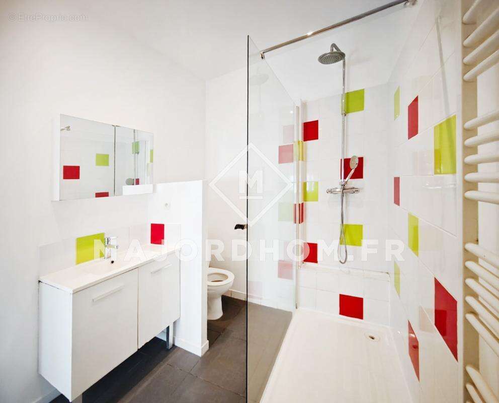 Appartement à MARSEILLE-4E