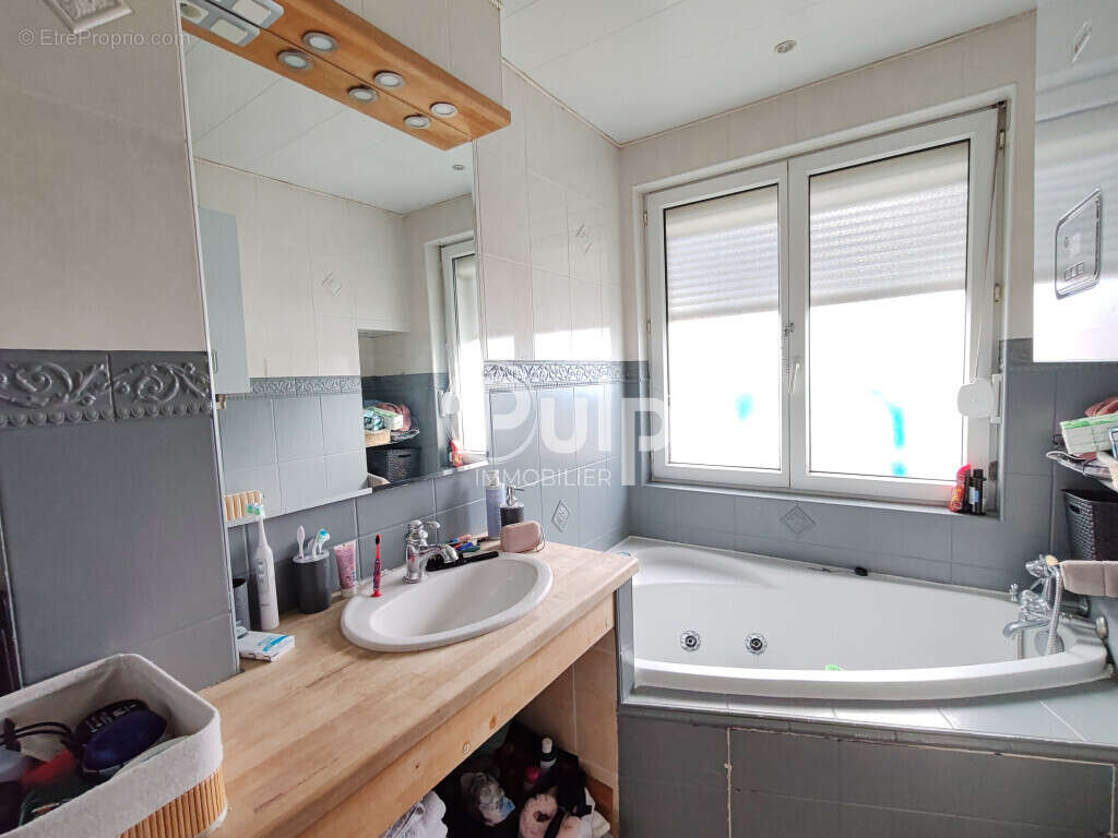 Appartement à OUTREAU