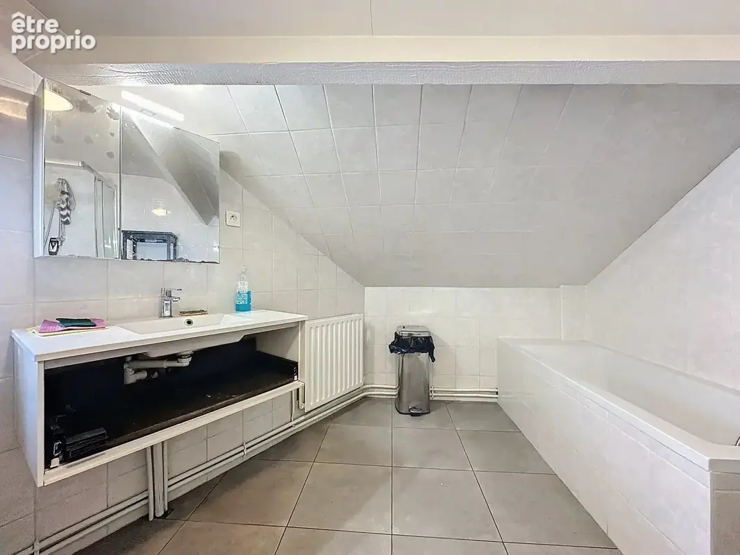 Maison 107 m² à Saint-Denis  - photo 7