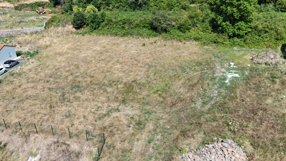 Terrain 1087m2 - photo 2