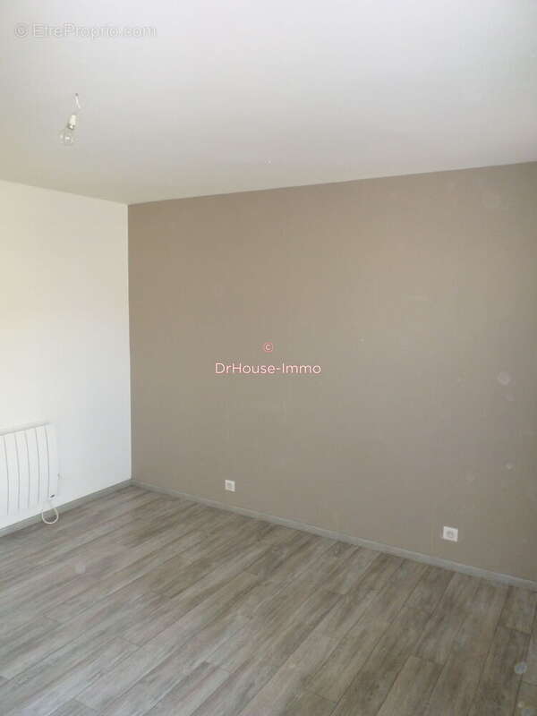 Maison à SAINT-YRIEIX-SUR-CHARENTE