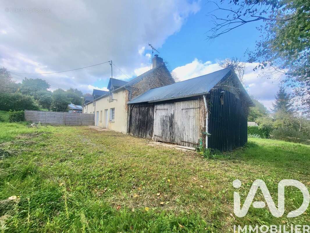 Maison 95 m² à La Chapelle-Bouexic  - photo 2