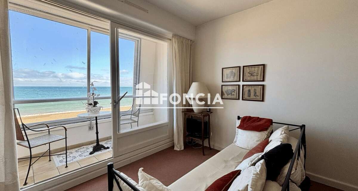 Appartement à COURSEULLES-SUR-MER