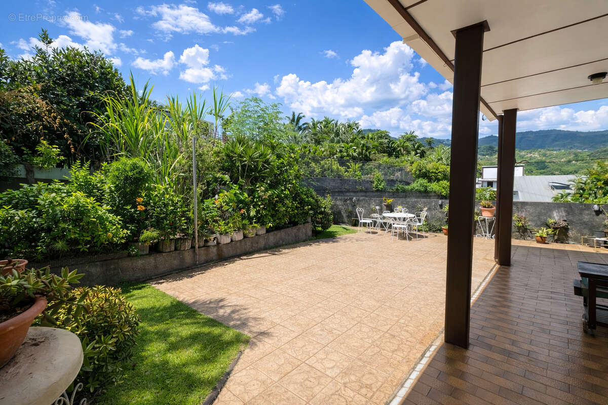 Maison à SAINT-DENIS