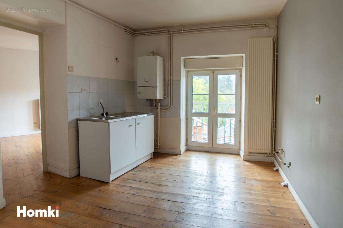 Appartement à LA SEAUVE-SUR-SEMENE