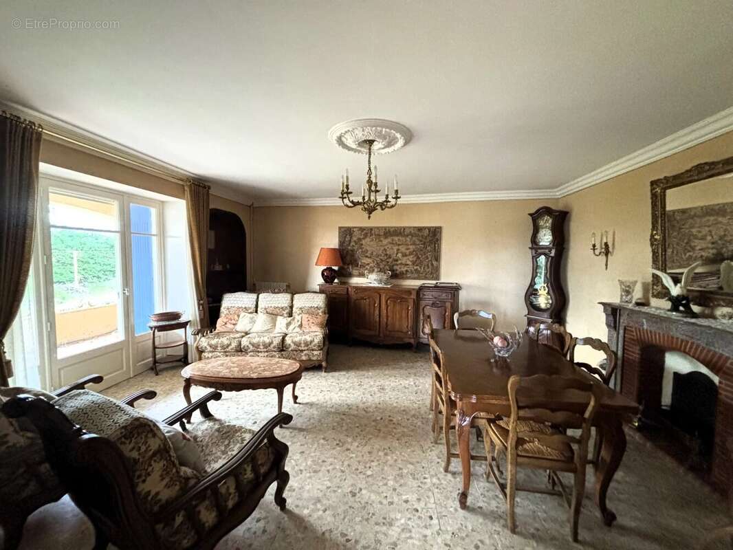 Maison à FELINES-MINERVOIS