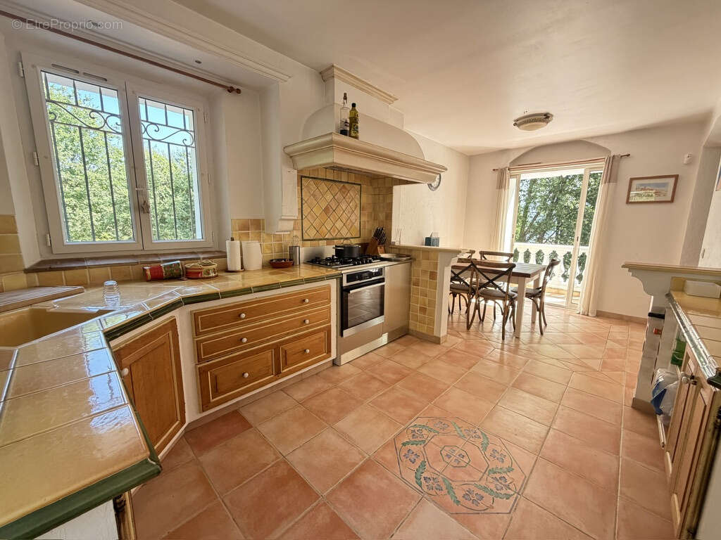 Gattières hauteur résidentiel Villa 4p avec piscine au calme - photo 8