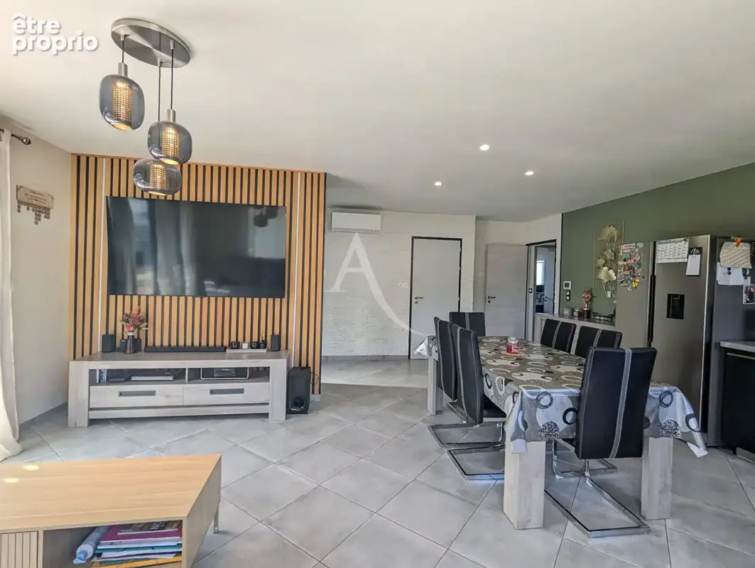 Maison récente de 2023 à vendre à Challans avec garage et terrain de 410 m² - photo 3