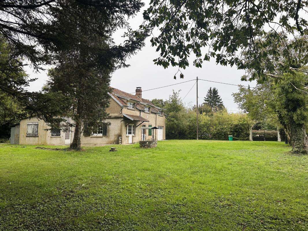 Maison à DAMPIERRE-SOUS-BOUHY