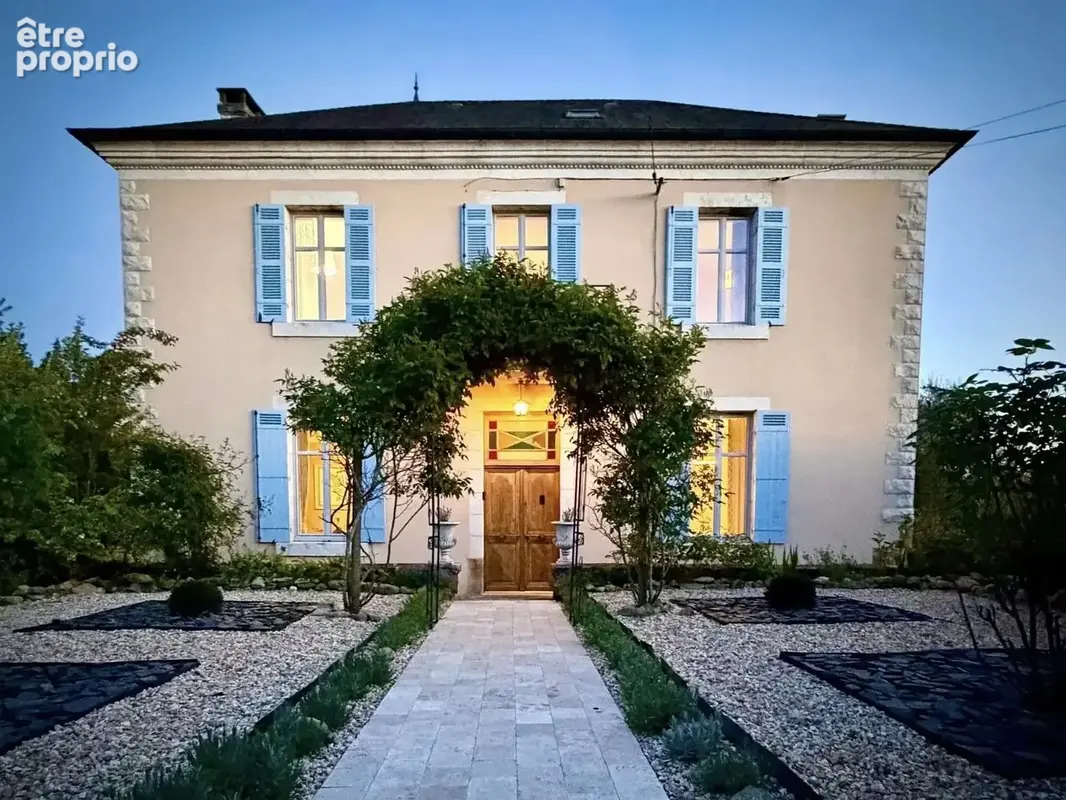 Maison à CORGNAC-SUR-L'ISLE