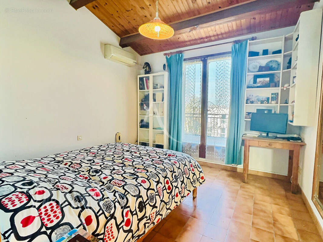 Maison à MARSEILLE-4E