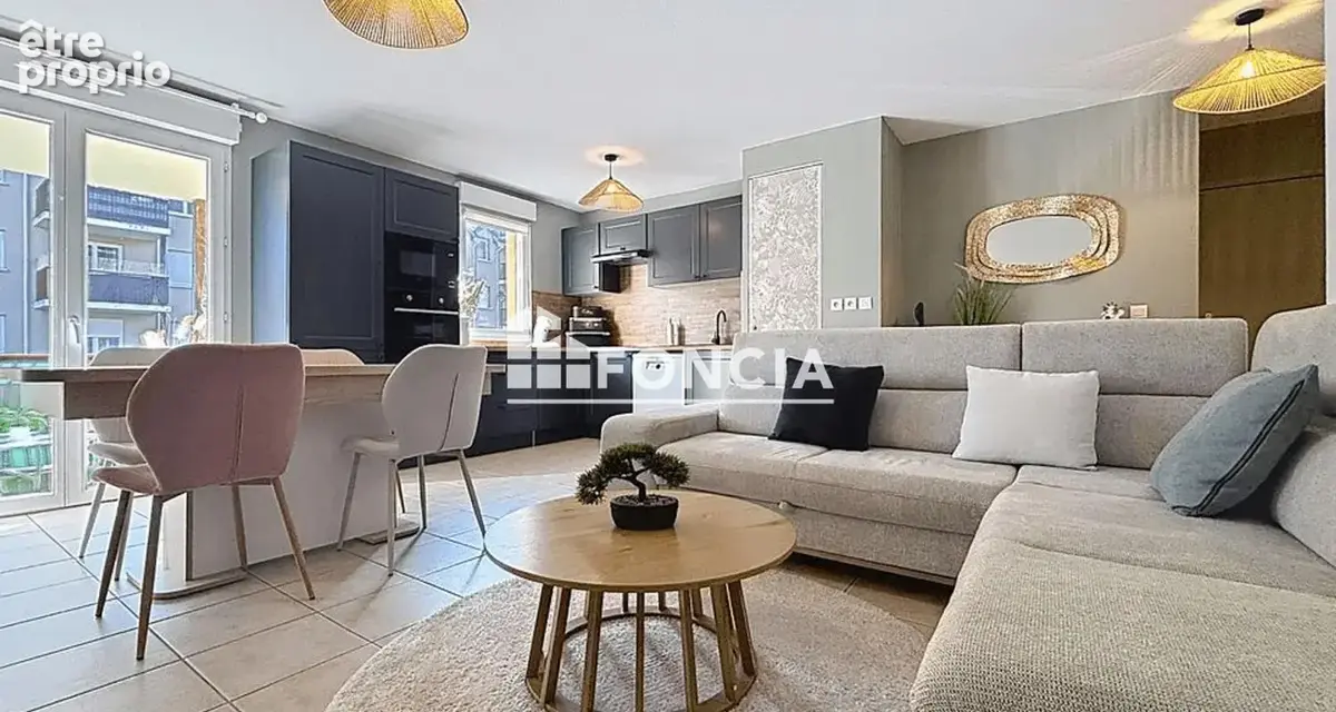 Appartement à LA RIVIERE-SAINT-SAUVEUR