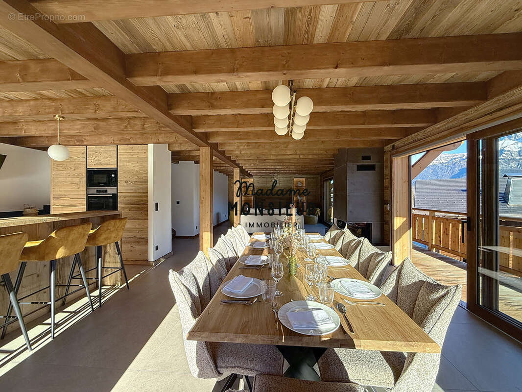 Maison à COMBLOUX