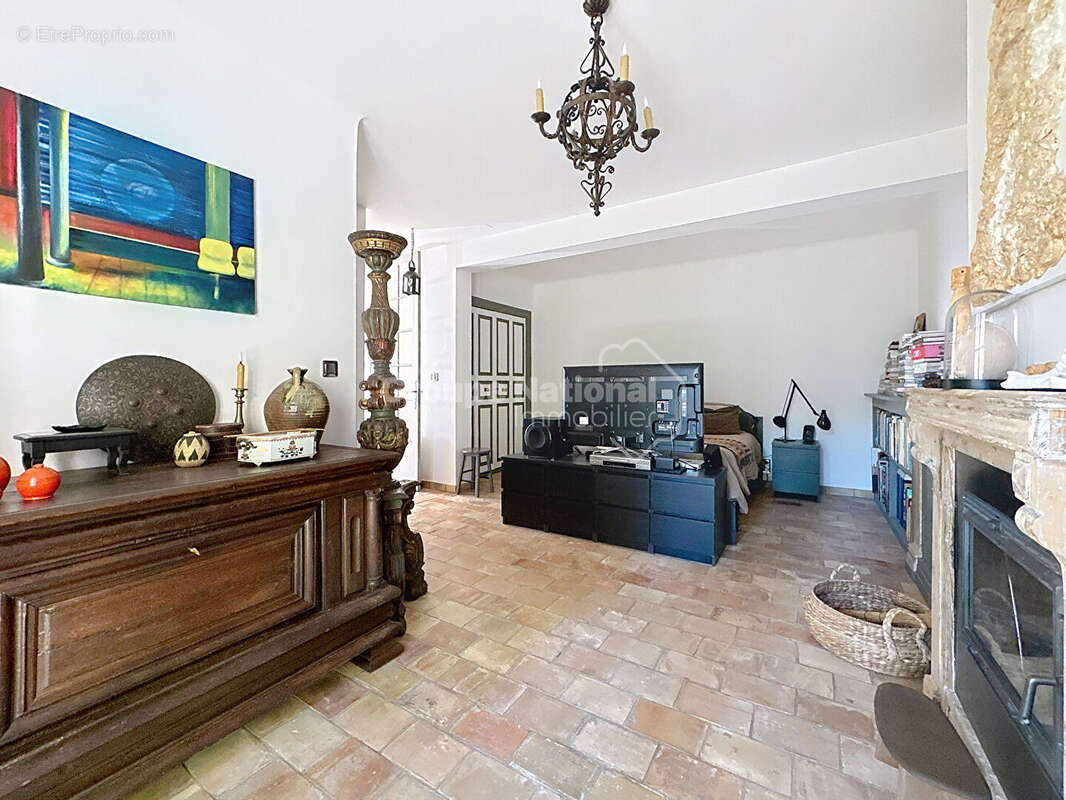 Rare sur le secteur Maison de caractère Le Tignet 4/5pièce(s) 170 m2 - photo 11