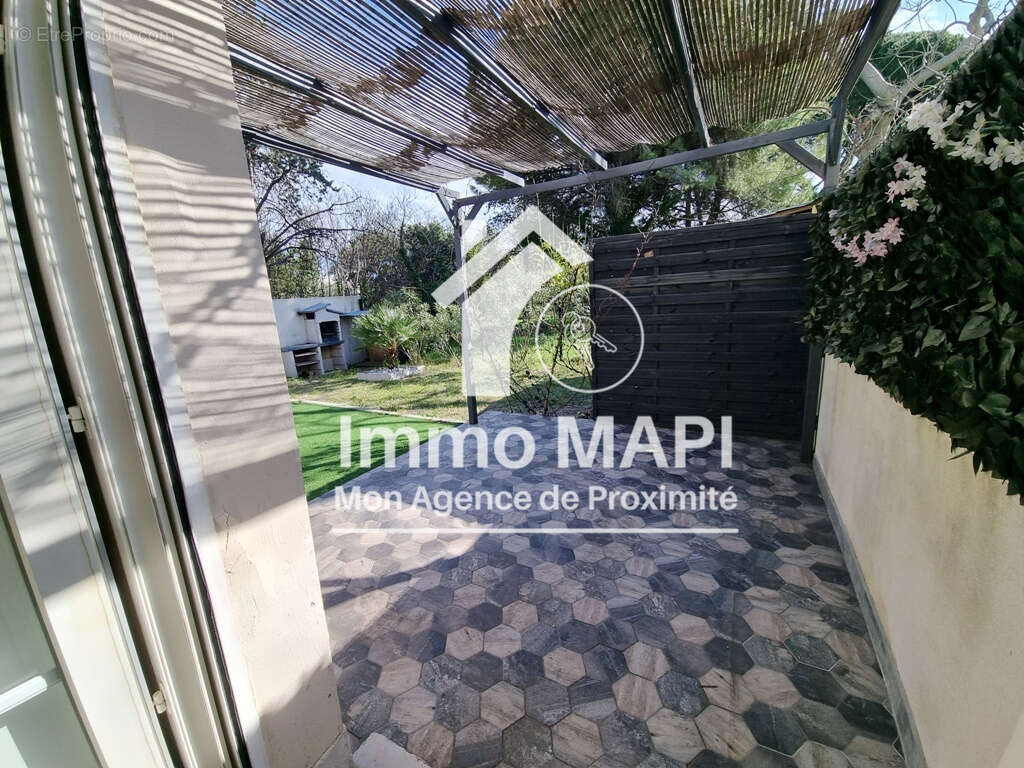 Appartement à LATTES