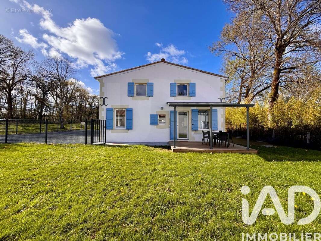 Photo 3 - Maison à MEDIS