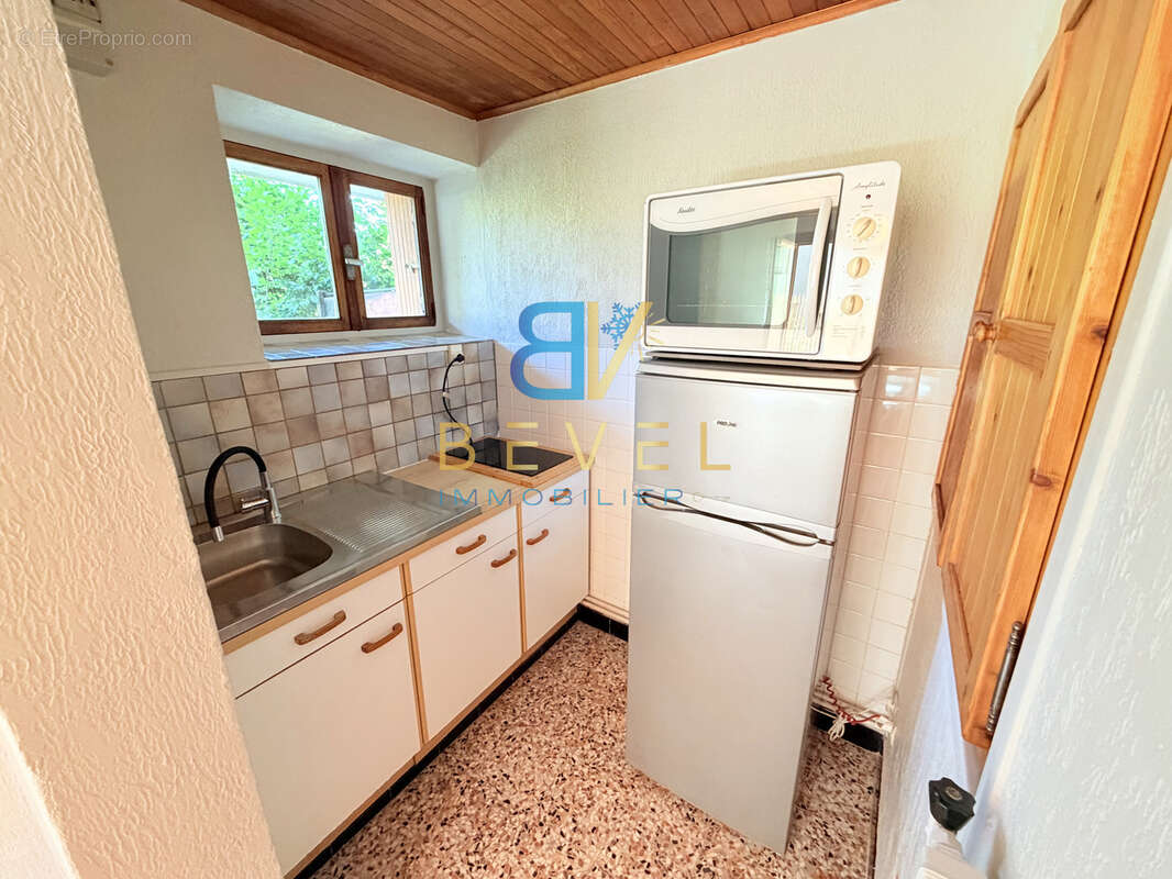 (73) ALBIEZ-MONTROND - Ensemble immobilier 3 logements et murs commerciaux - Hyper-centre du village - Jardins - photo 26