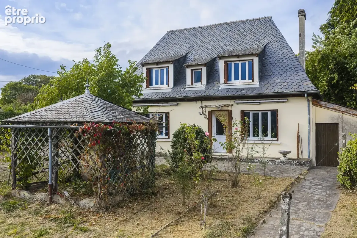 Photo Maison à Saint-Martin-Cantales au prix de 125 000€