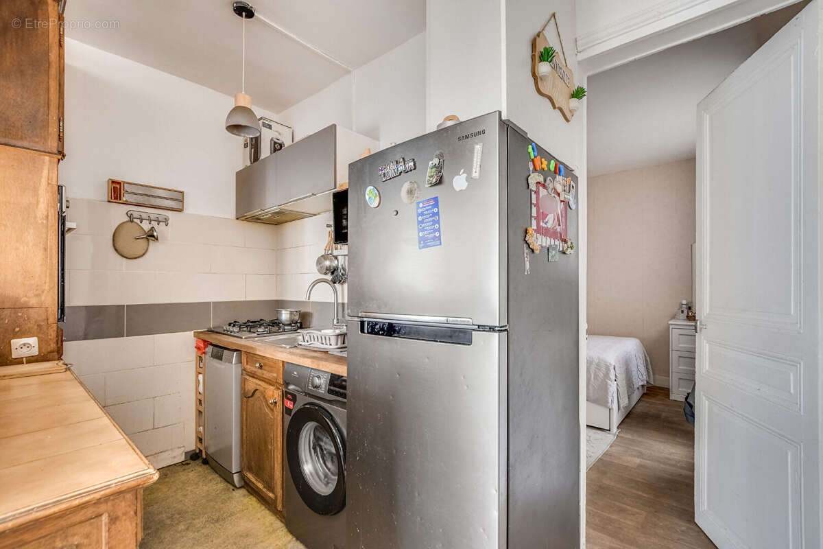 Appartement à PARIS-18E