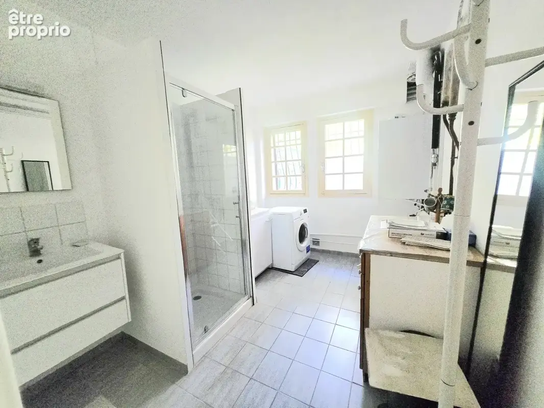 Villa 7 pièces sur 1 932 m2 de terrain avec piscine   Mer à pied - photo 21