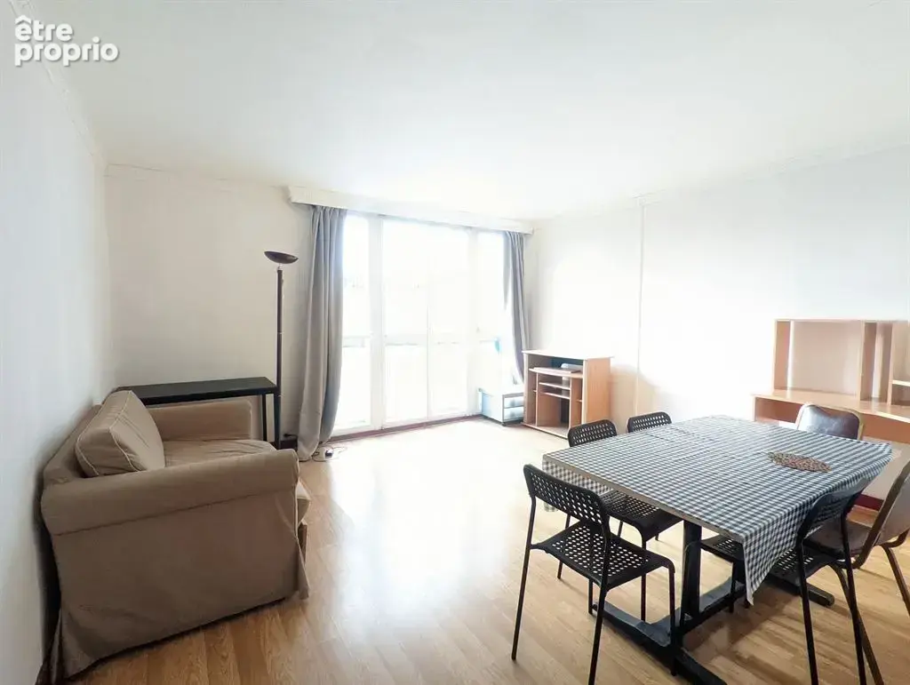 Appartement à PARIS-19E