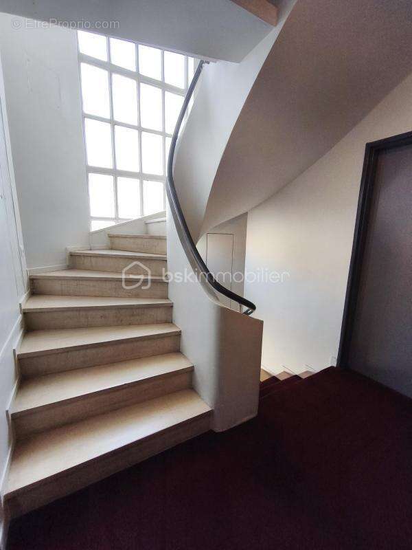 Appartement à PARIS-8E