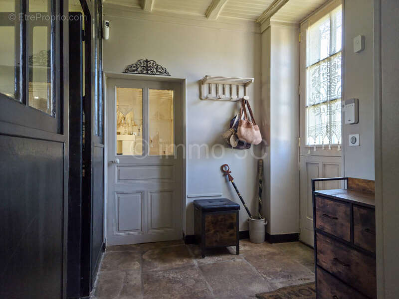 Maison à CHEF-BOUTONNE