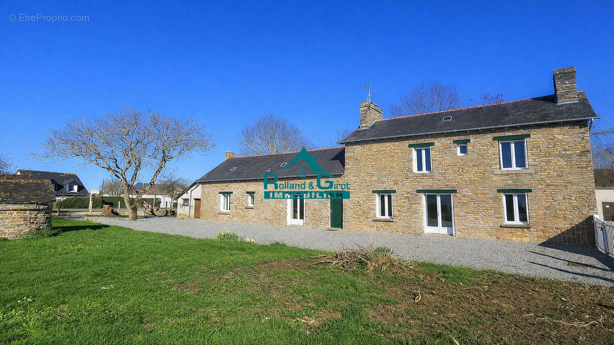 Maison à LA BOUEXIERE