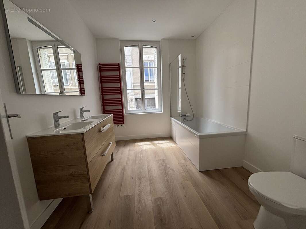 Maison 223 m² à Angers  - photo 8