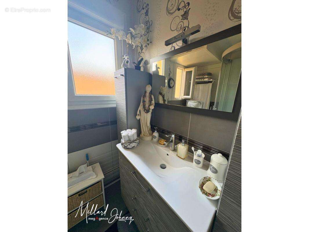 Appartement à MONTCEAU-LES-MINES