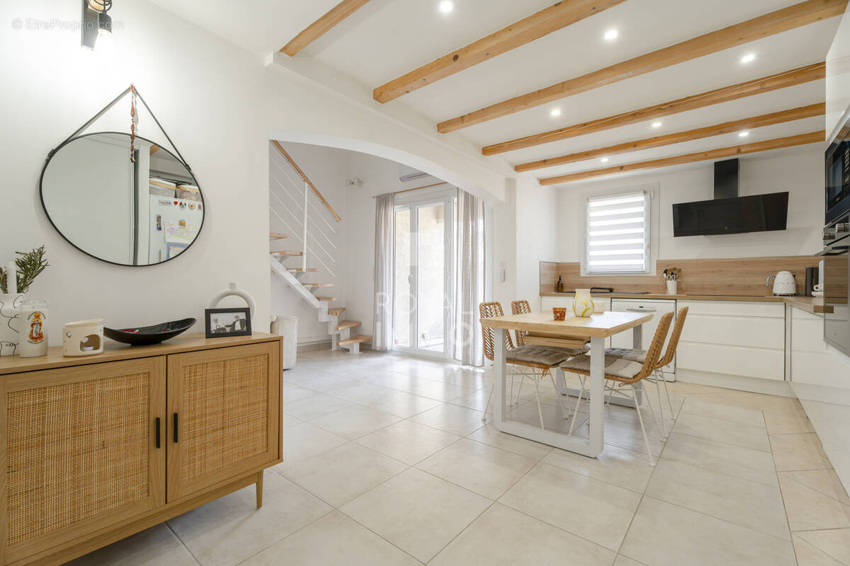 Maison à LA VALETTE-DU-VAR