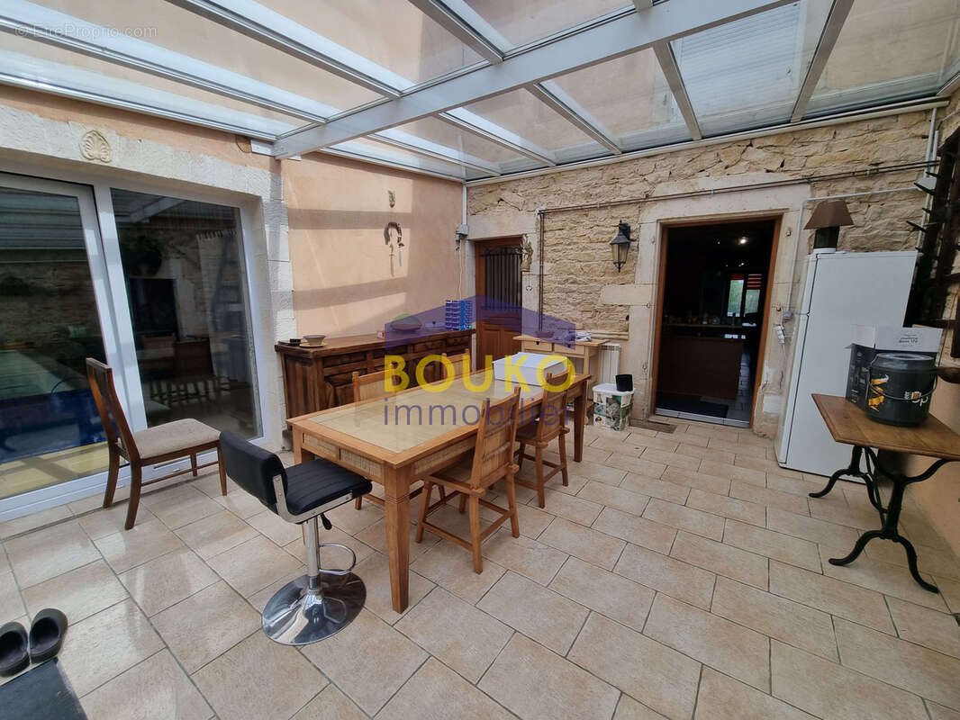 Maison à FRANCHEVILLE