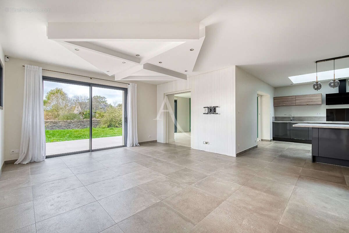 Maison à JUIGNE-SUR-LOIRE