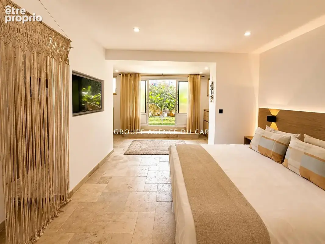 Mazet 2 chambres terrasse apercu mer  centre et plage a pied des issambres - photo 6