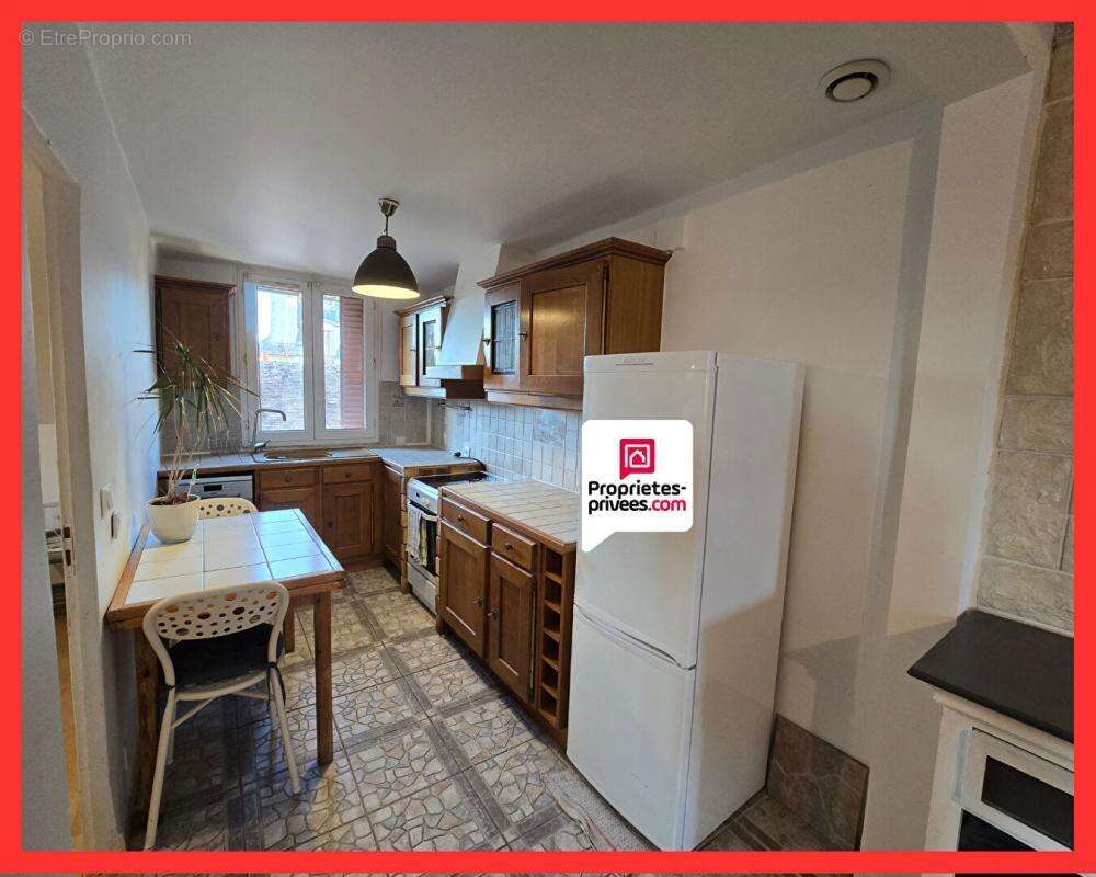 Appartement à SAULX-LES-CHARTREUX