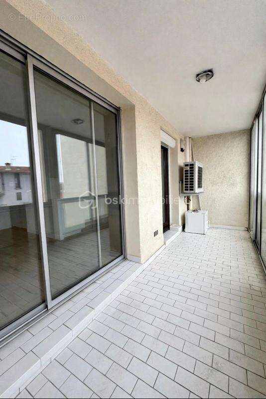 Appartement T3 lumineux - climatisé - 2 loggias  – Garage & cave – Perpignan - photo 8