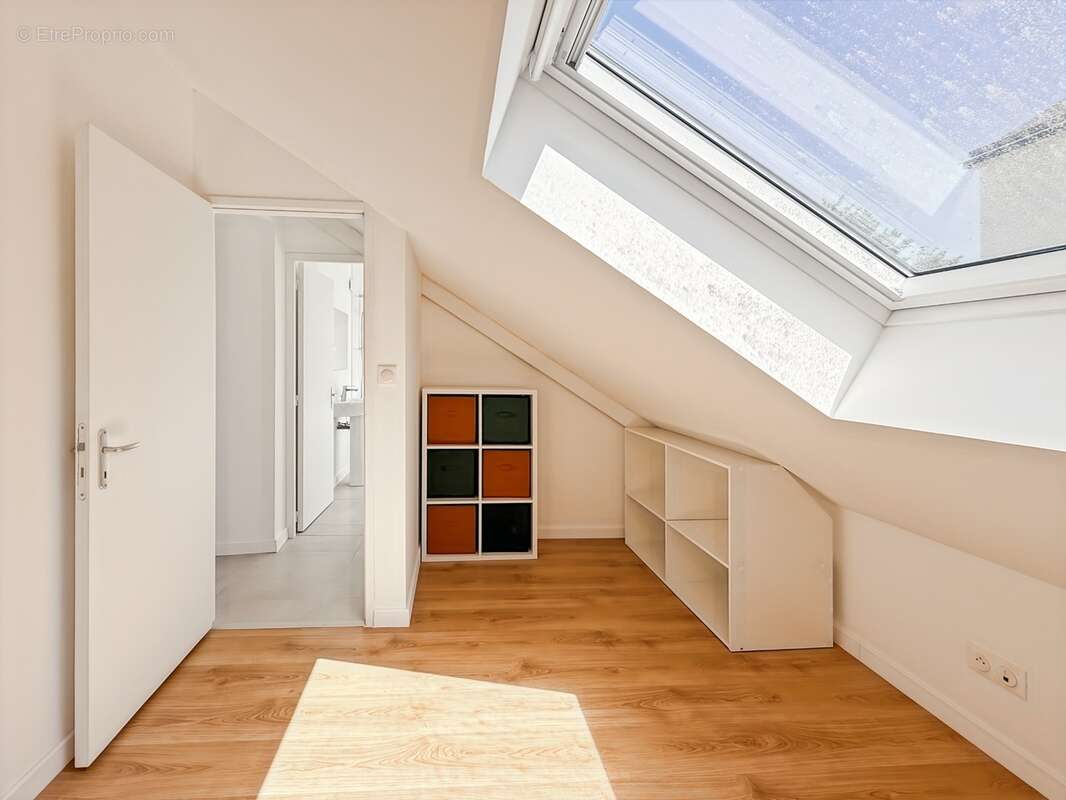 Saint marc sur mer - plage hulot - plein centre - marche - duplex loft  t5 - avec terrasse - garage - parking securise - photo 7