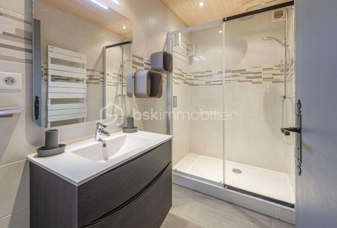 Appartement à FONTCOUVERTE-LA-TOUSSUIRE