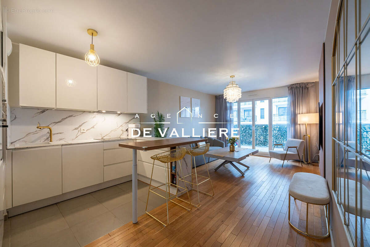 Appartement à SURESNES