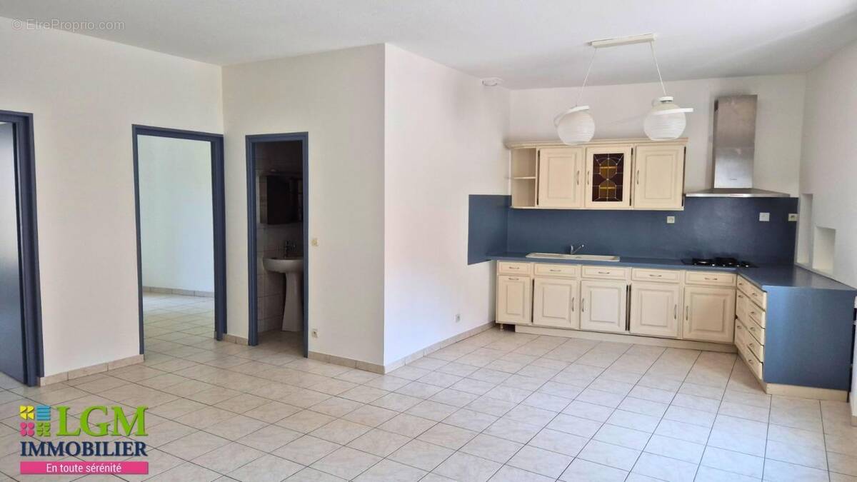 Appartement à BELLEGARDE-SUR-VALSERINE