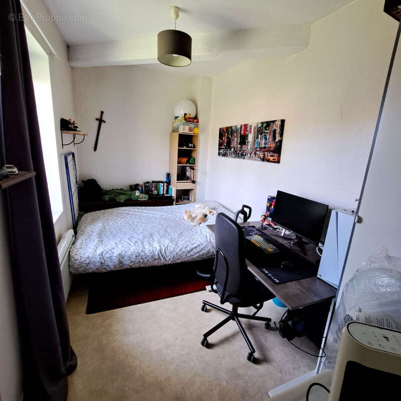 Appartement à THURINS