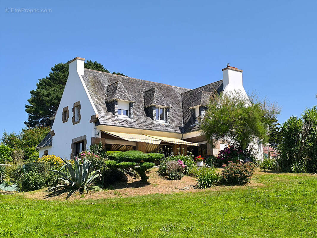 Plestin-Les-Greves - Maison bourgeoise vue mer - photo 2