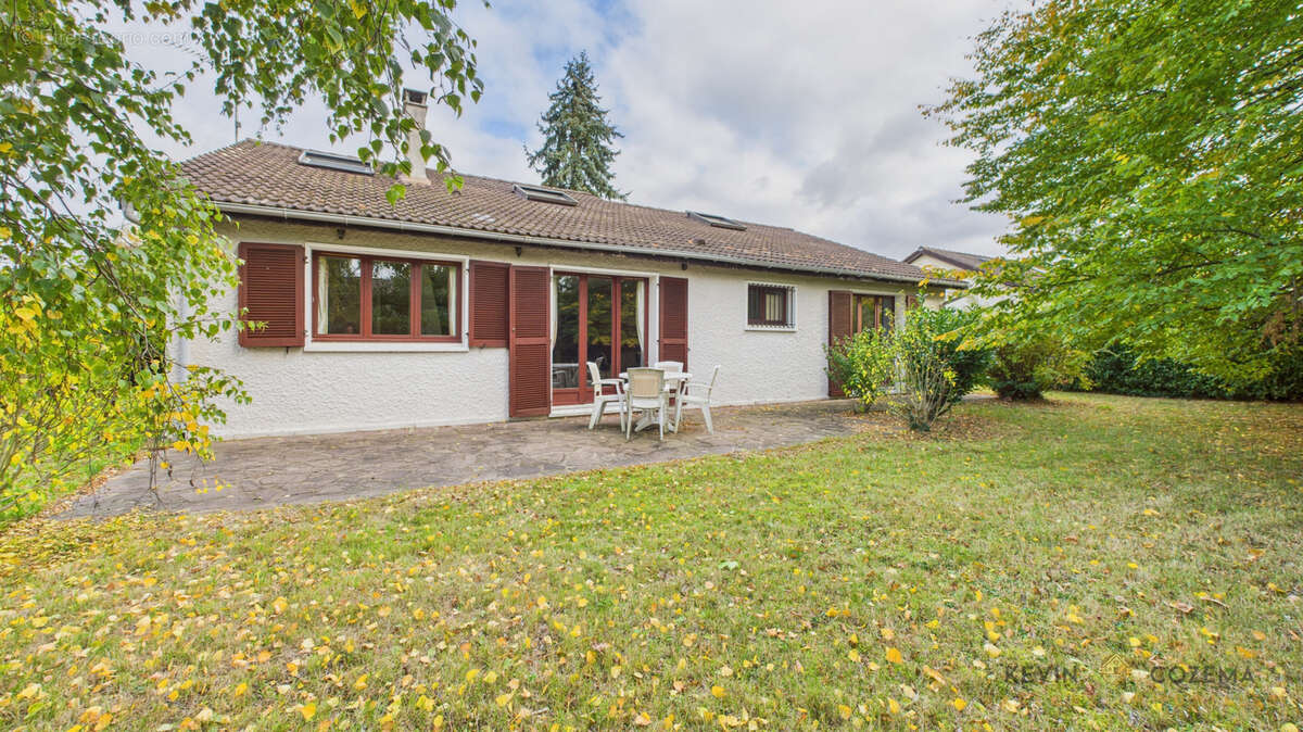 Maison à SOISY-SUR-SEINE