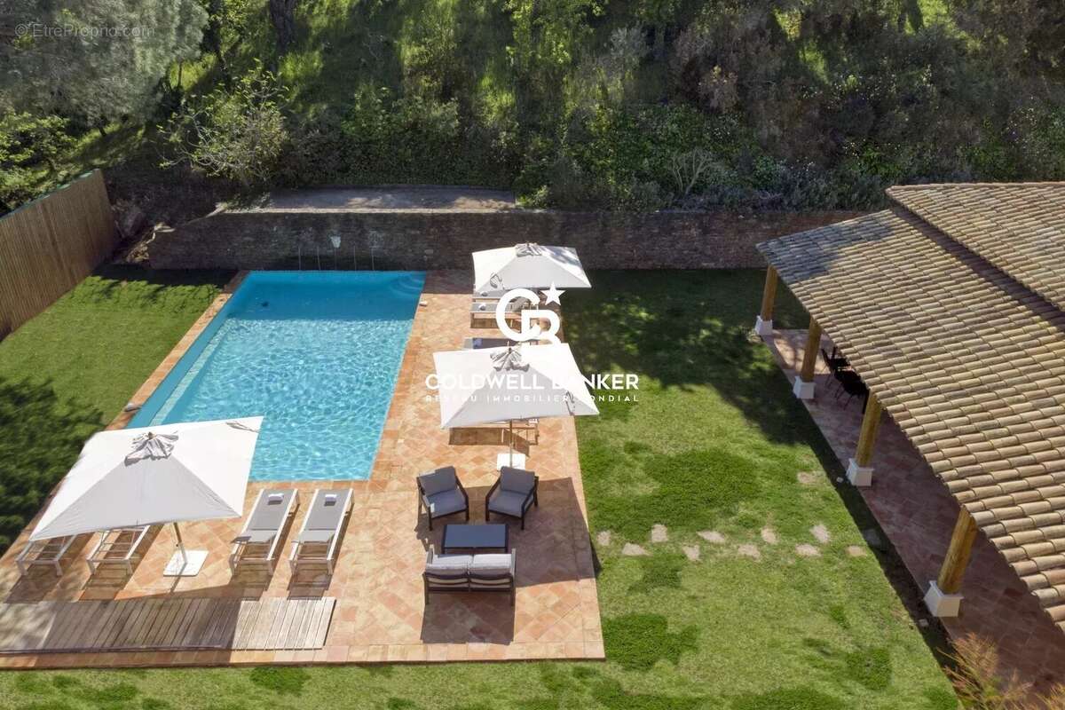 À Ramatuelle, entre authenticité et élégance, un mas provençal d’exception - photo 20