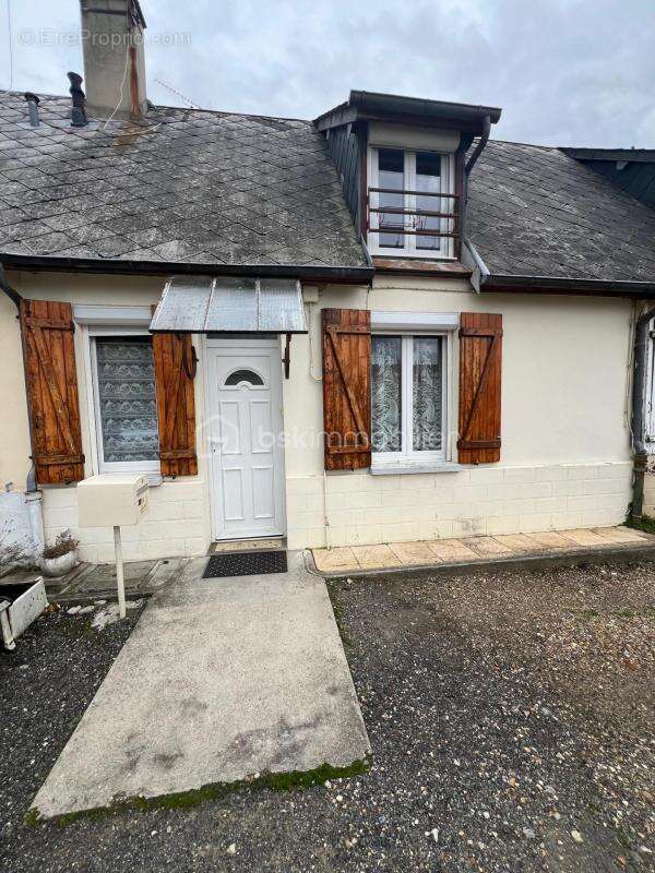 Maison à SERIFONTAINE