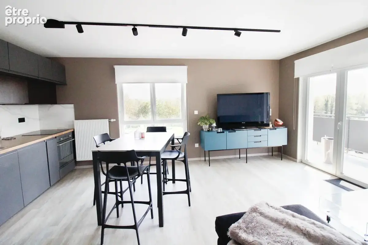 Appartement T2 avec balcon, parking sans vis à vis. - photo 3