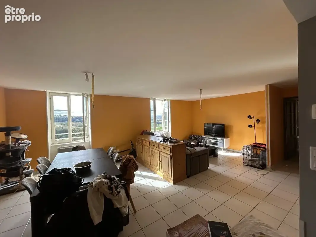 Bel Immeuble de Rapport au coeur du village d'Ayen Corrèze 4 locations - photo 8