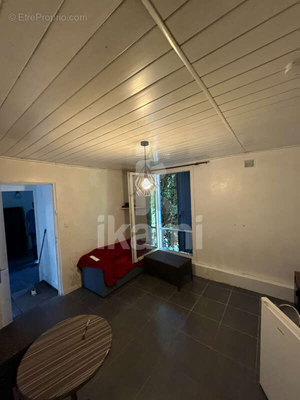 Appartement à CHATEAUNEUF-GRASSE