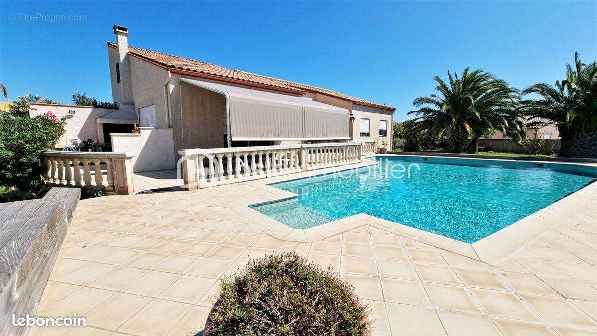 A PIA Villa T5 avec piscine et garage – Cadre calme et privilégié - photo 2